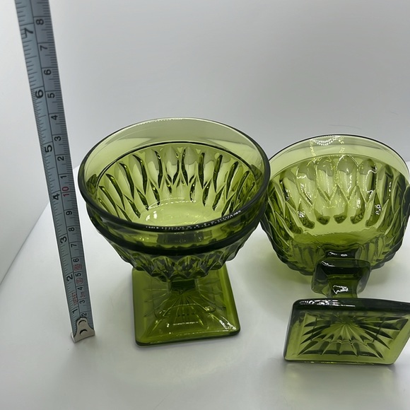 Set of 2 Vintage Green Champagne or Sherbet Goblets,  Mt Vernon by Indiana Glass - Picture 4 of 7